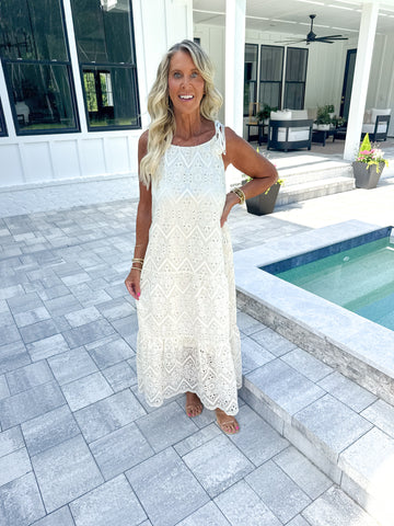 Eyelet Tiered Maxi